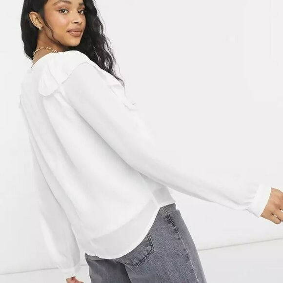 ASOS In the style womens size 6 exclusive top with ruffle sleeve detail in white - Picture 9 of 13